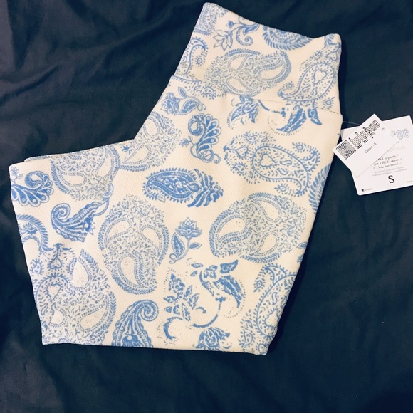 LuLaRoe Cassie Skirt - Picture 2 of 4